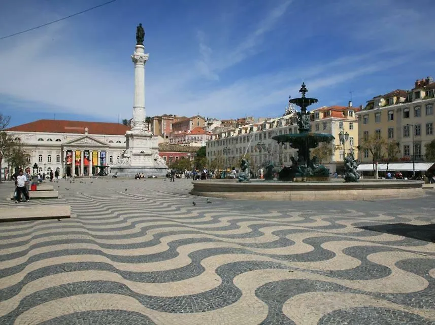 Home In Lisbon Duplex شقة