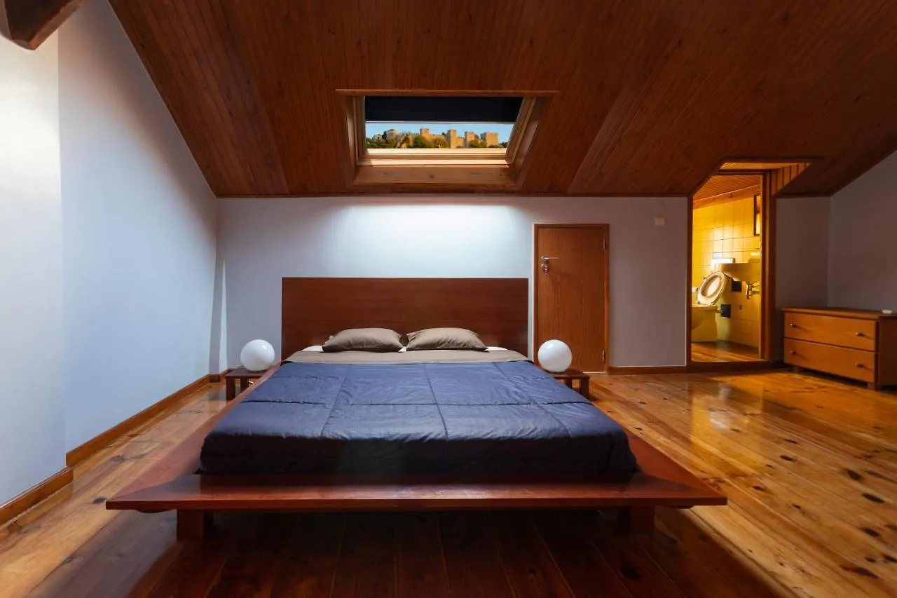 Home In Lisbon Duplex 0*,  البرتغال